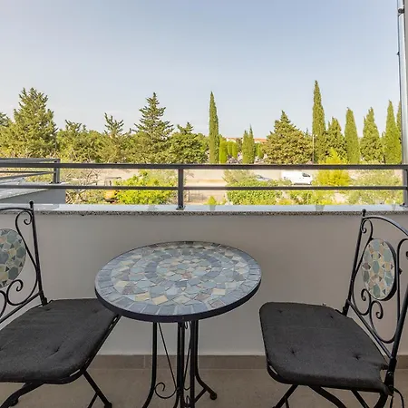 Yasmin & Viola Lägenhet Zadar